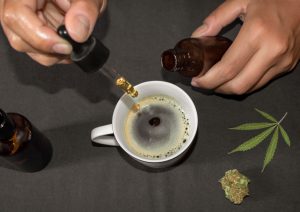 Le tétrahydrocannabinol (THC), le cannabidiol (CBD), le cannabinol (CBN) sont les cannabinoïdes les plus consommé pour des pathologie comme la dépression, le cancer, la sclérose en plaque ou le glaucome